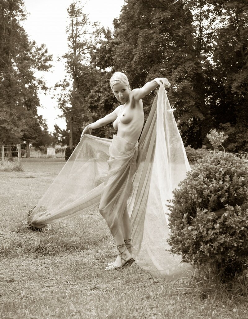 Алёна, 22 года, 0 размер груди